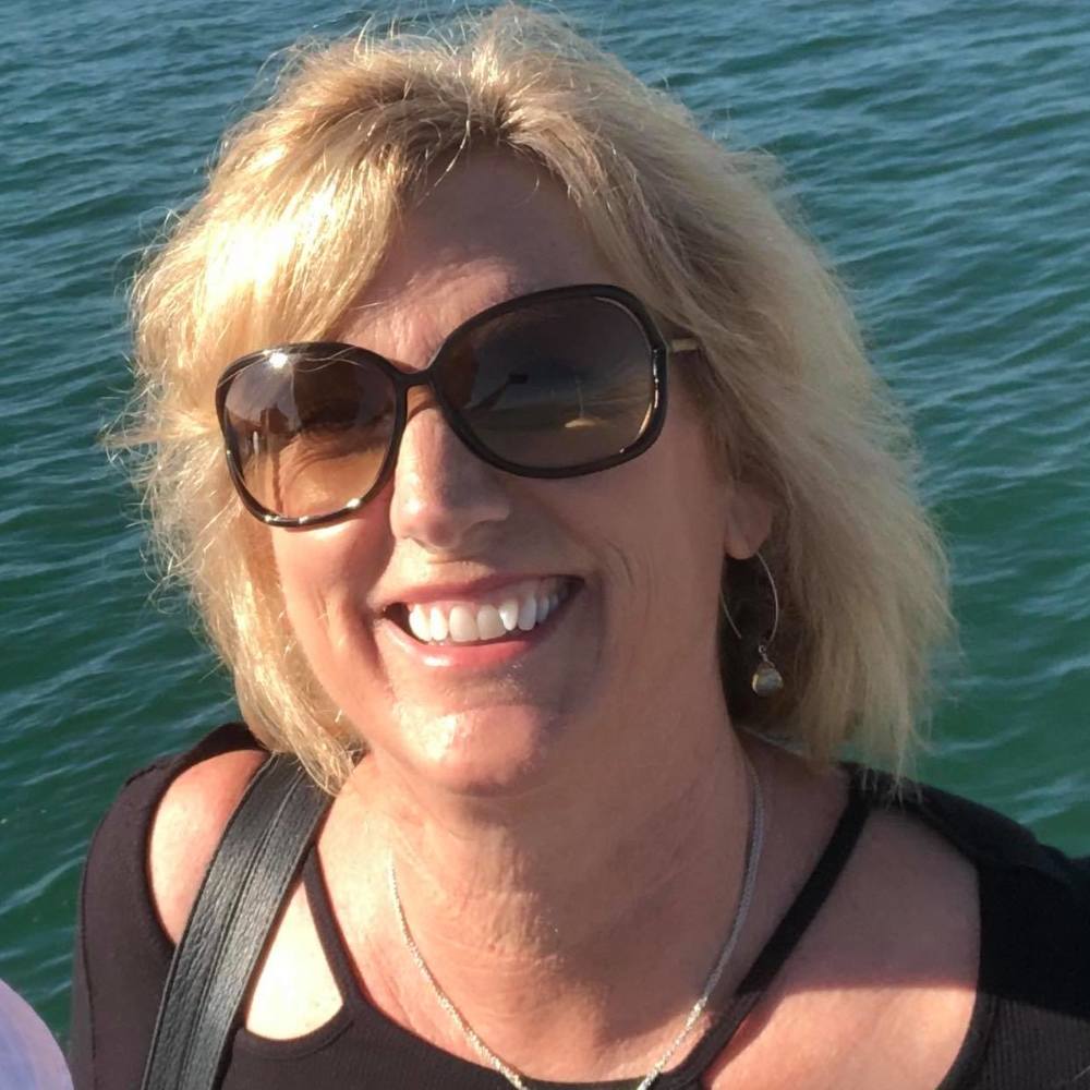 Meet your Posher, Julie
